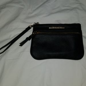 black steve madden clutch